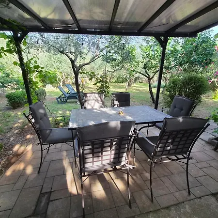 Апартаменты Oasis House Корнич